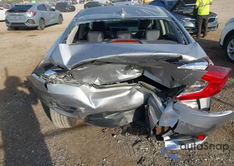 2018 Honda Civic Ex z USA, uszkodzony, nr VIN 19XFC2F75JE002417